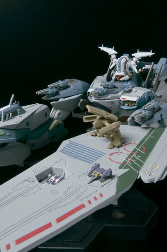 Chogokin-GE-48-Macross-Frontier-Macross-Quarter-SMS-Transformable-Space-Attack-Carrier-0-4