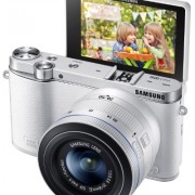 Samsung-NX3000-Wireless-Smart-203MP-Compact-System-Camera-with-20-50mm-Compact-Zoom-and-Flash-White-0
