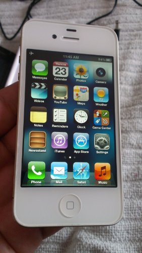 Apple-iPhone-4-A1332-16GB-White-GSM-Unlocked-0