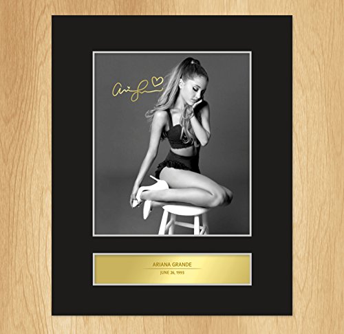 Ariana-Grande-Mounted-Photo-Display-0