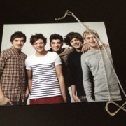 One-Direction-Twin-Pack-Harry-Paper-Plane-and-Infinity-Necklace-Chains-0-3